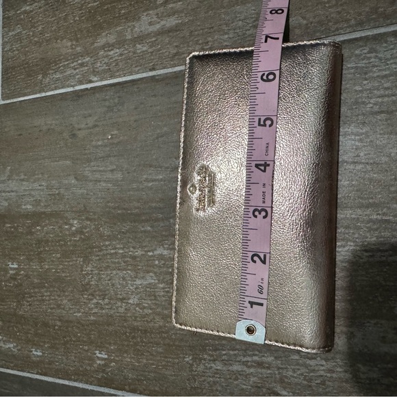 Kate Spade Metallic Cameron Saffiano Leather Rose Gold wallet. - Picture 9 of 10